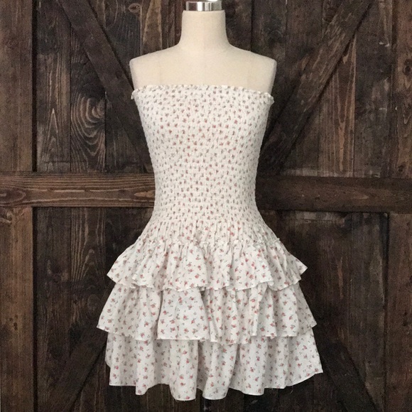 Betsey Johnson Dresses & Skirts - Betsey Johnson strapless floral print ruffle dress